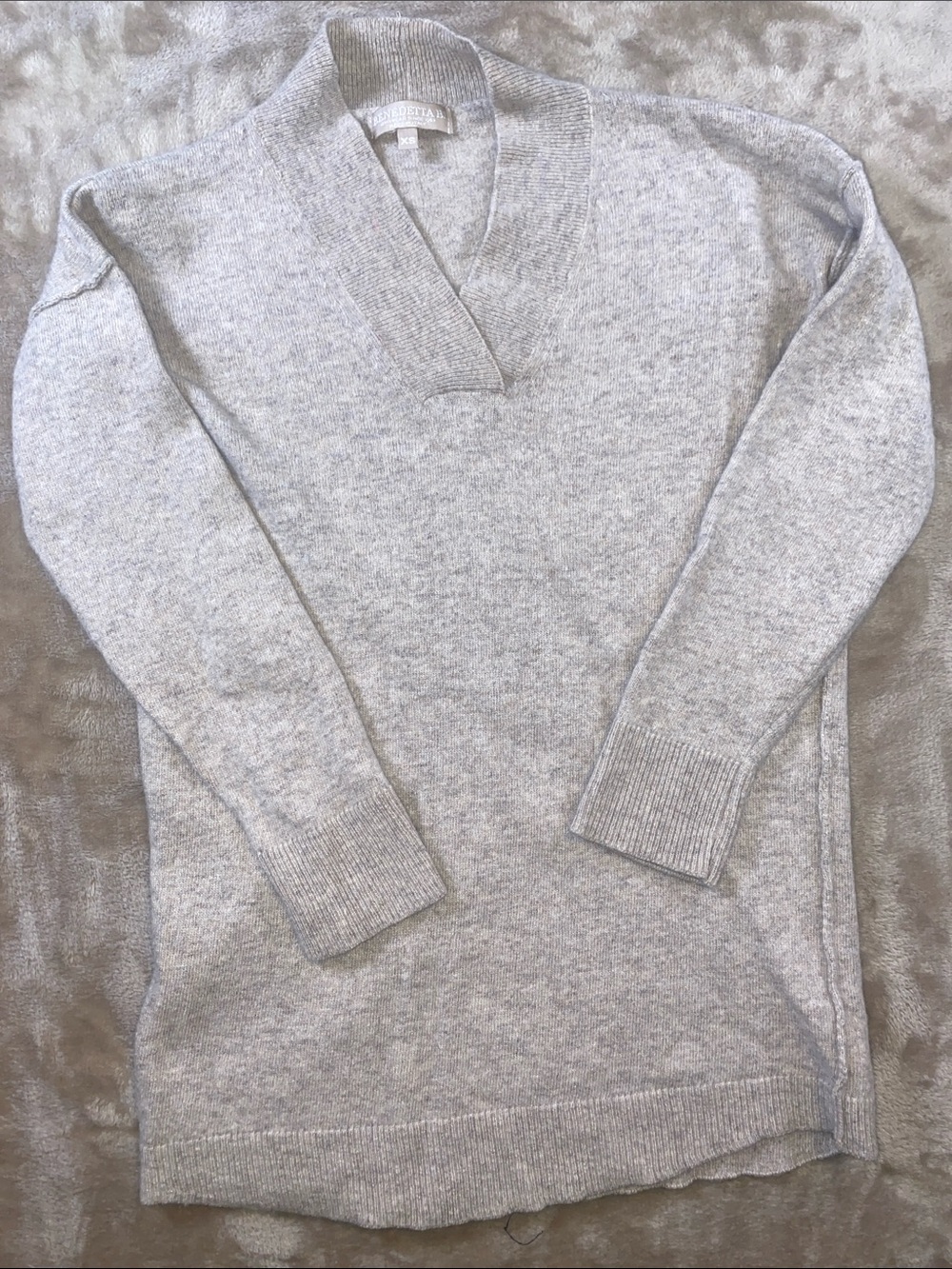 Benedetta B. V‑Neck Sweater Women's Cashmere-Blend Pullover